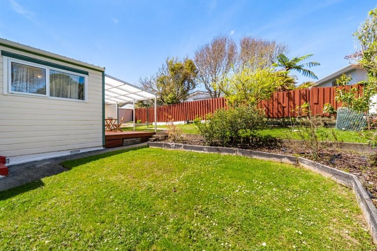 Photo of property in 6 Haast Close, Kelson, Lower Hutt, 5010