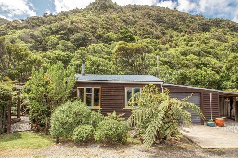 Photo of property in 125 Torea Street, Granity, 7823