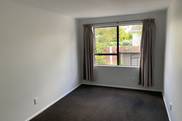 Photo of property in 2/32 Prestons Road, Redwood, Christchurch, 8051