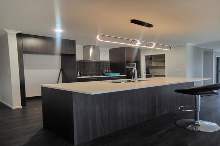 Photo of property in 36 Leathem Crescent, Pokeno, 2402