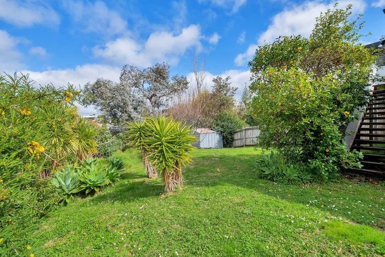 Photo of property in 26 Killarney Avenue, Torbay, Auckland, 0630