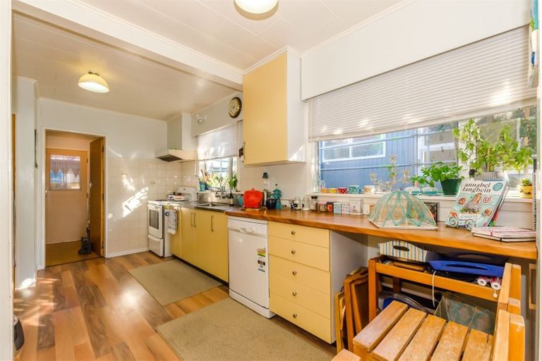 Photo of property in 14 Middleton Road, Paraparaumu Beach, Paraparaumu, 5032