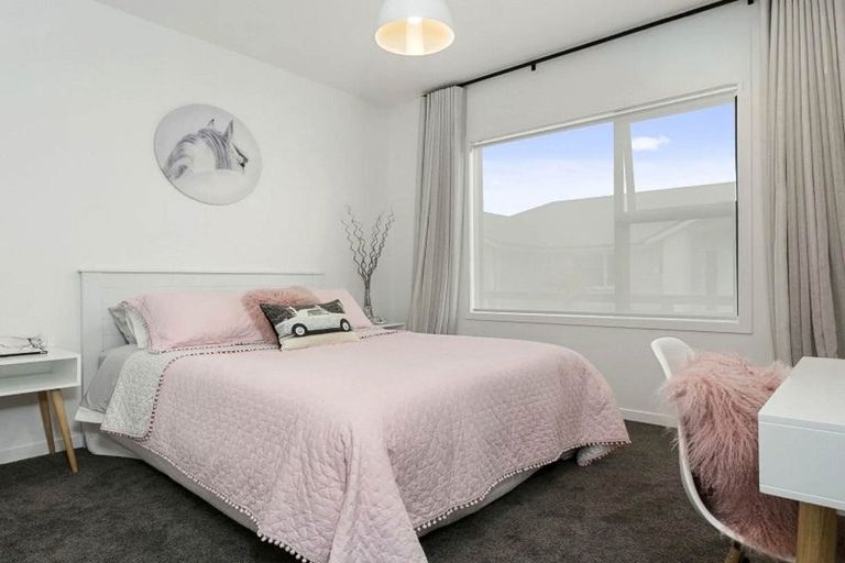 Photo of property in 5 Alan Livingston Drive, Cambridge, 3434