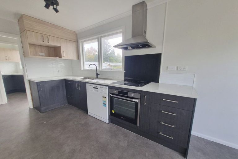 Photo of property in 10 Fuchsia Avenue, Pukete, Hamilton, 3200