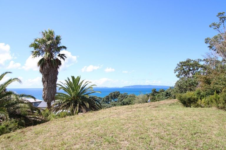 Photo of property in 19 Cuvier Crescent, Kuaotunu West, Whitianga, 3592