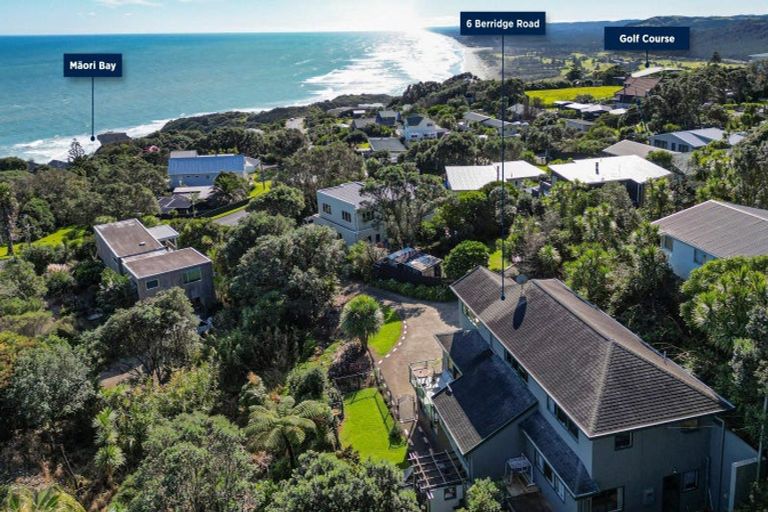 Photo of property in 6 Berridge Road, Muriwai, Waimauku, 0881