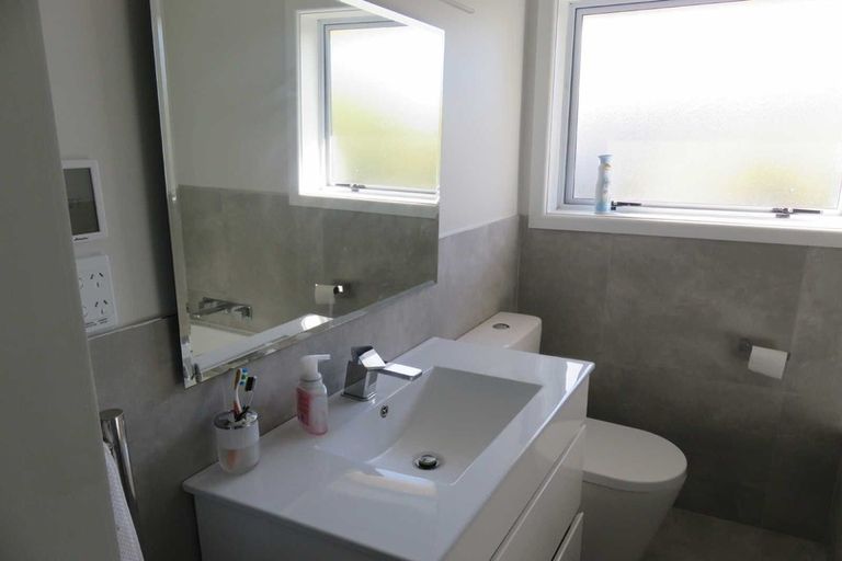 Photo of property in 16 Cam Place, Harewood, Christchurch, 8051