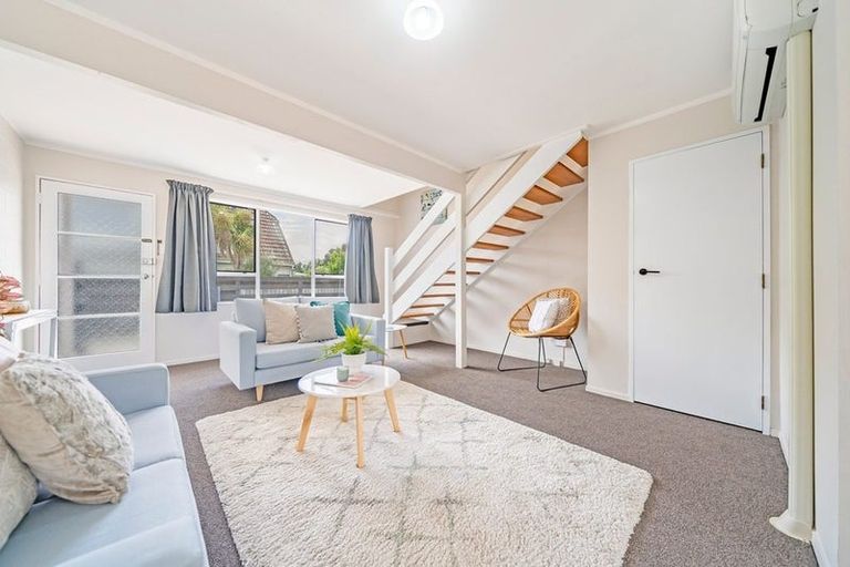 Photo of property in 2/6 Richmond Street, Petone, Lower Hutt, 5012