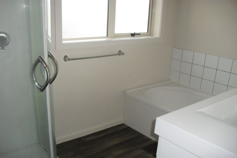 Photo of property in 202 Ballintoy Park Drive, Welcome Bay, Tauranga, 3175