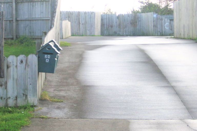 Photo of property in 24a Middlemore Crescent, Papatoetoe, Auckland, 2025