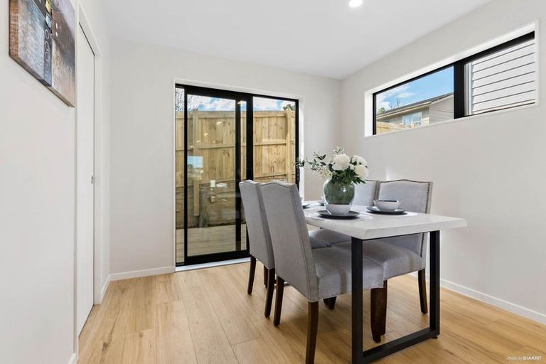 Photo of property in 59d Redwood Drive, Massey, Auckland, 0614