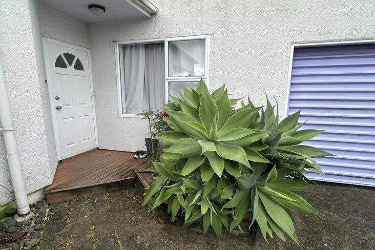 Photo of property in 2/11 Richard Avenue, Bucklands Beach, Auckland, 2014