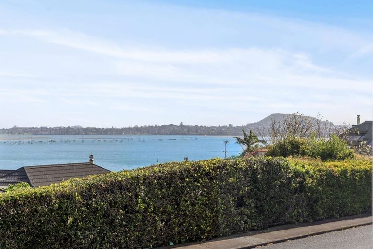 Photo of property in 34 Bucklands Beach Road, Bucklands Beach, Auckland, 2012