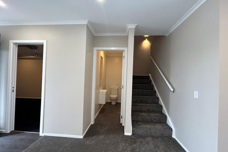 Photo of property in 7 Koreke Close, Kenepuru, Porirua, 5022