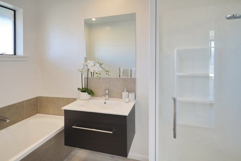 Photo of property in 21 Croziers Road, St Albans, Christchurch, 8052