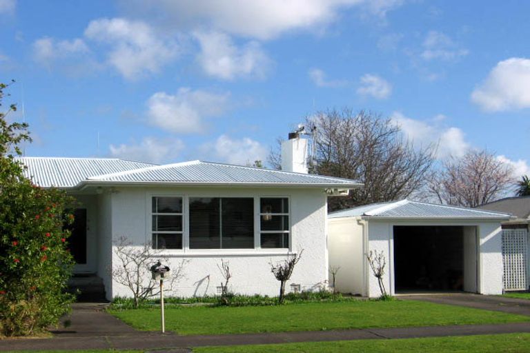 Photo of property in 1 Anglesey Place, Awapuni, Palmerston North, 4412