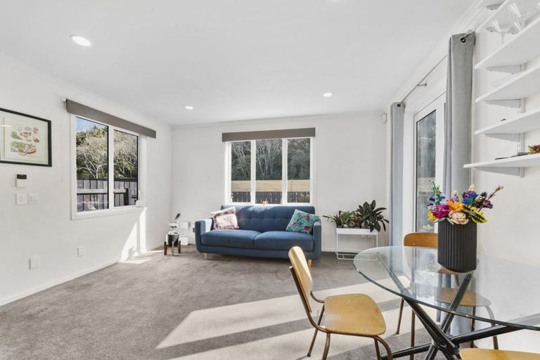 Photo of property in 25d Omar Street, Khandallah, Wellington, 6035