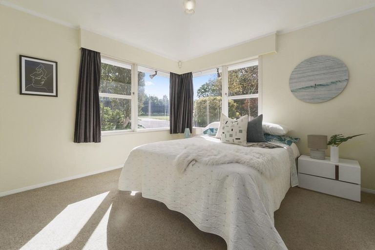 Photo of property in 24 Cyclarama Crescent, Massey, Auckland, 0614