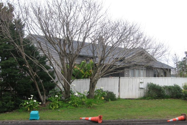 Photo of property in 1 Boundary Road, Opaheke, Papakura, 2113