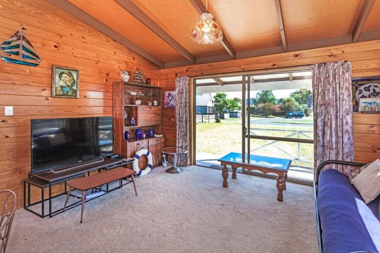 Photo of property in 119 Aberdeen Place, Whangamata, 3620