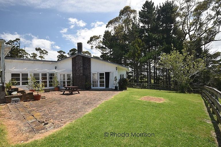 Photo of property in 535 Whakapirau Road, Whakapirau, Maungaturoto, 0583