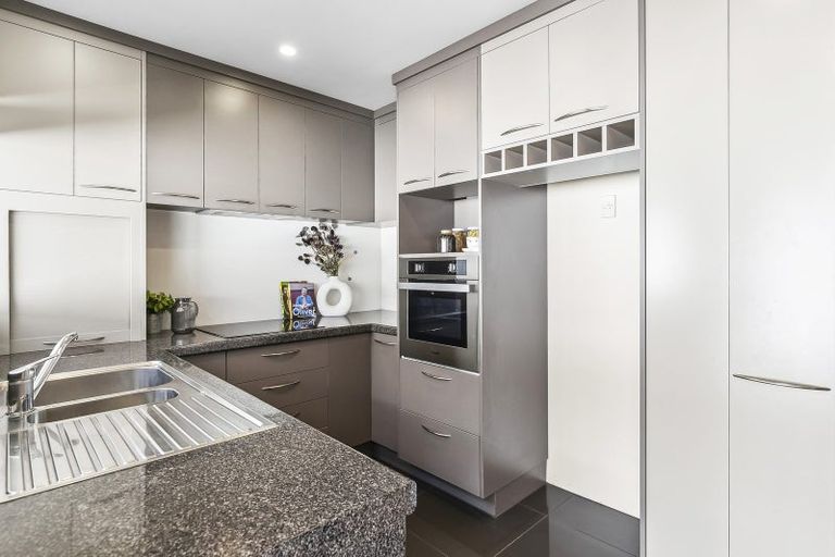 Photo of property in 4/10 Box Hill, Khandallah, Wellington, 6035