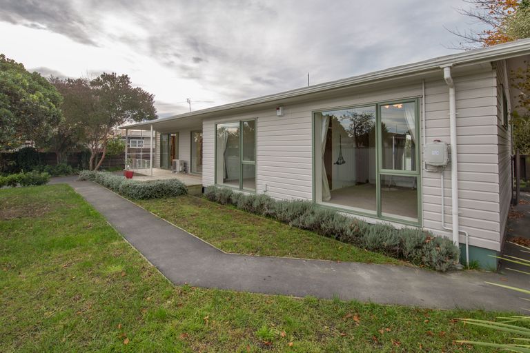 Photo of property in 48 Orrick Crescent, Avondale, Christchurch, 8061