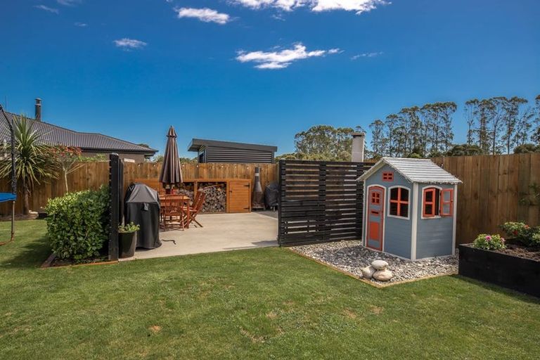 Photo of property in 25 Kawatiri Place, Westport, 7825