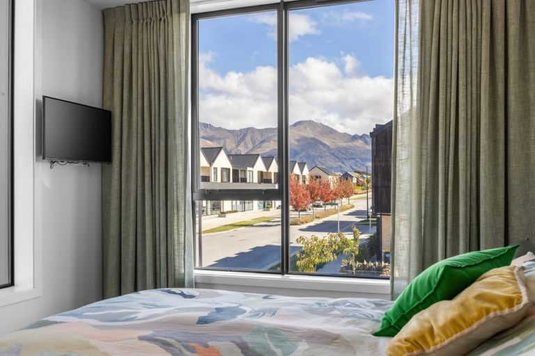 Photo of property in 24 Bellfield Lane, Wanaka, 9305