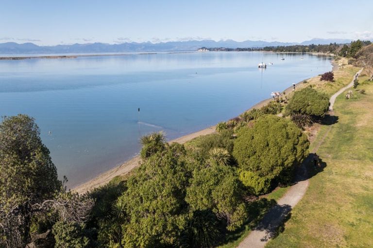 Photo of property in 21 Trewavas Street, Motueka, 7120