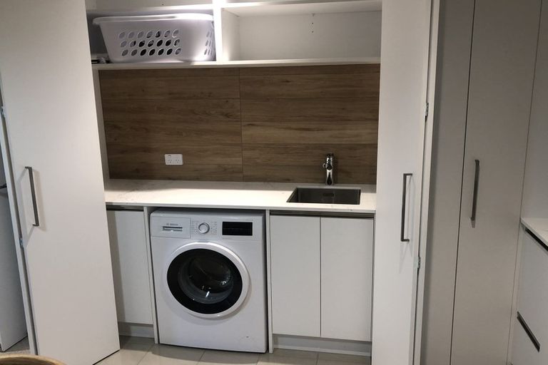 Photo of property in 22b Churchill Drive, Taradale, Napier, 4112