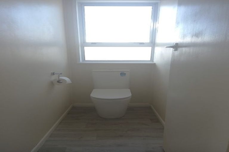 Photo of property in 15 Penrith Street, Westown, New Plymouth, 4310