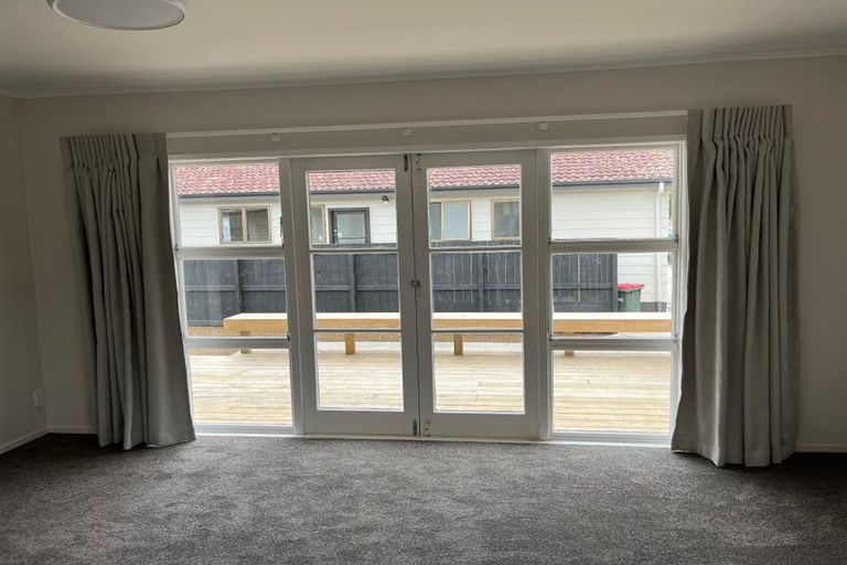 Photo of property in 2a Lansdown Place, Papakura, 2110