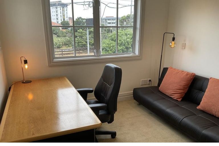 Photo of property in 154 Tinakori Road, Thorndon, Wellington, 6011