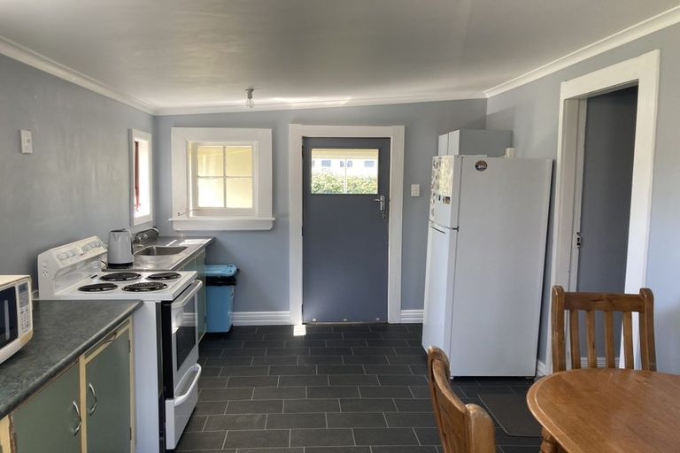 Photo of property in 200 Bridge Street, Eltham, 4322