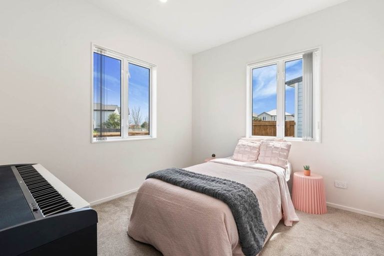 Photo of property in 4 Warbler Crescent, Papakura, 2110