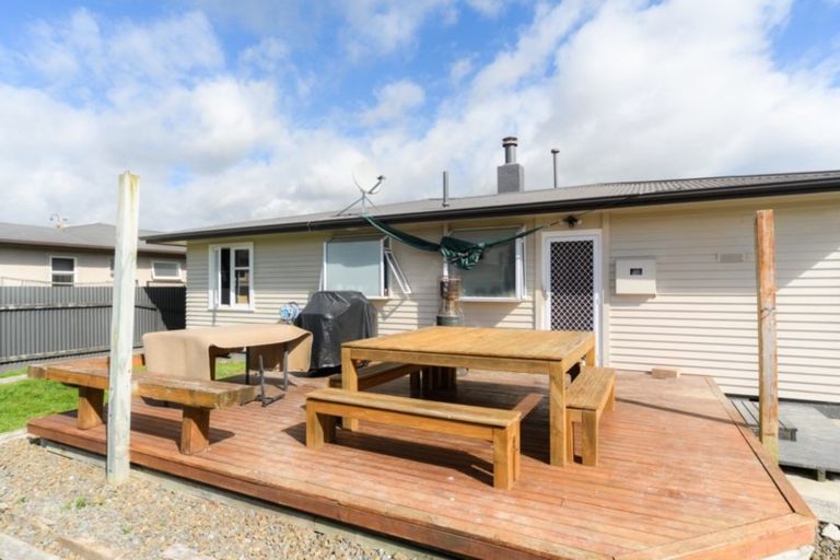 Photo of property in 6 Stephens Crescent, Highbury, Palmerston North, 4412