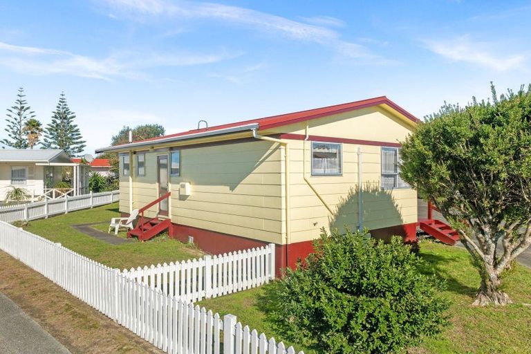 Photo of property in 25a Kuparu Place, Ruakaka, 0116