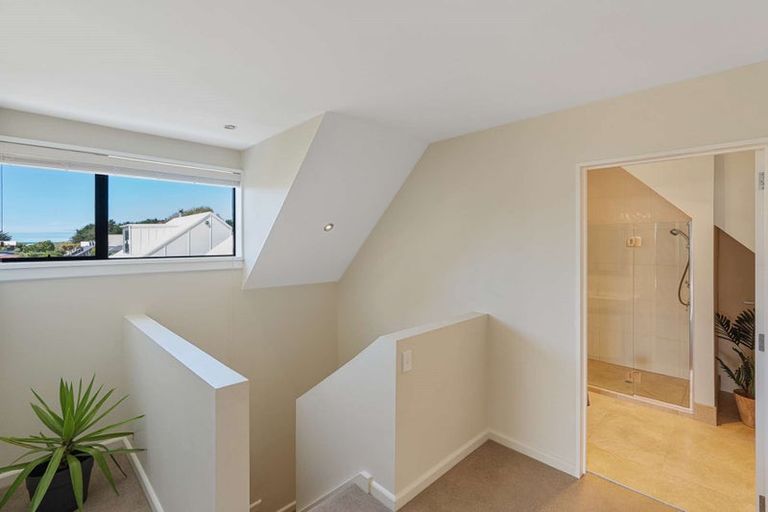 Photo of property in 19 Larnach Street, Waimairi Beach, Christchurch, 8083