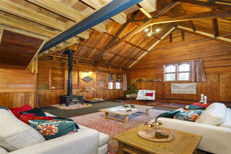 Photo of property in 1503 Kimbolton Road, Cheltenham, Feilding, 4777