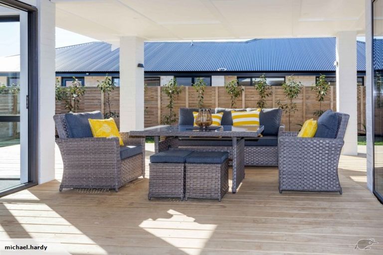 Photo of property in 150 Kupe Drive, Whitianga, 3510