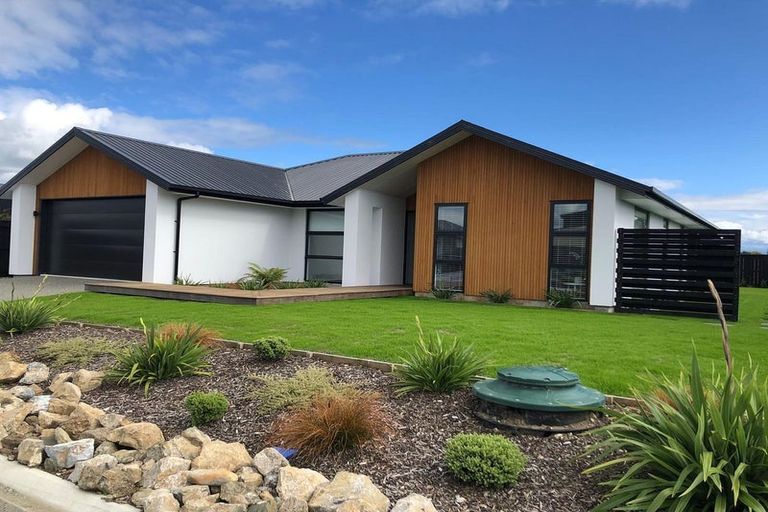 Photo of property in 19 Wakanini Place, Mapua, 7005