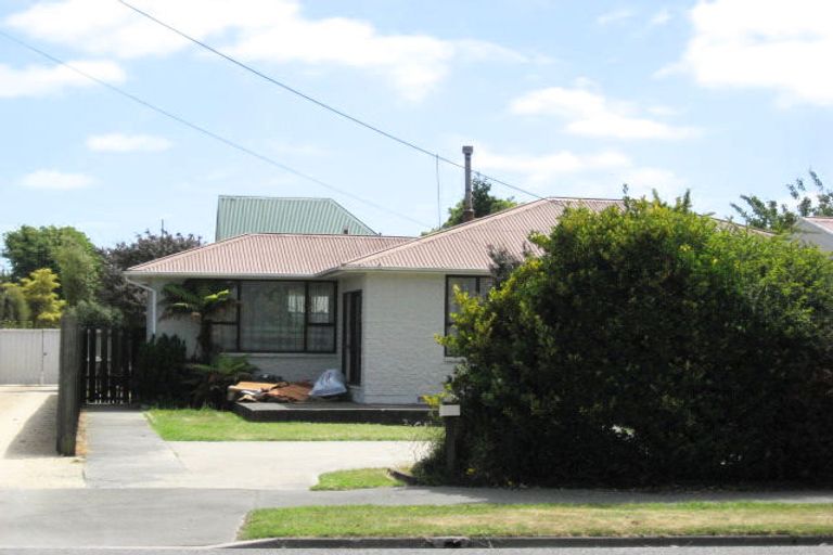 Photo of property in 11 Dinton Street, Russley, Christchurch, 8042
