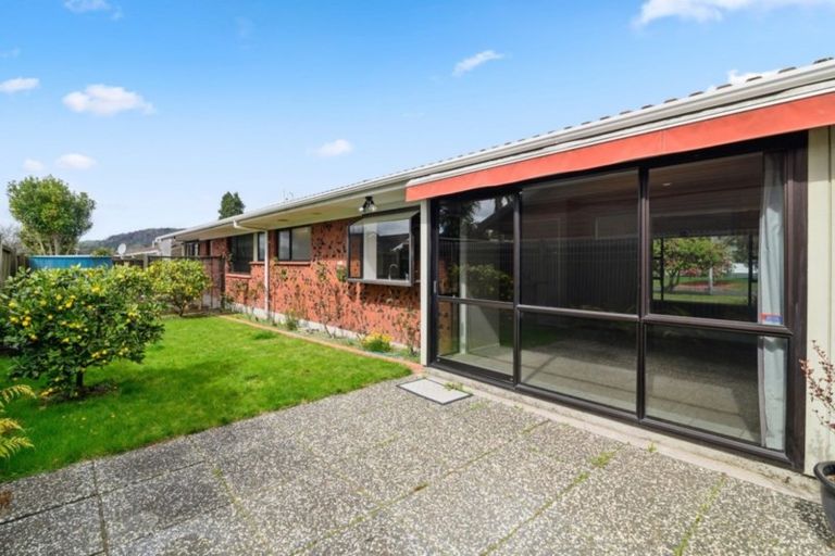 Photo of property in 5 Gwendoline Street, Glenholme, Rotorua, 3010