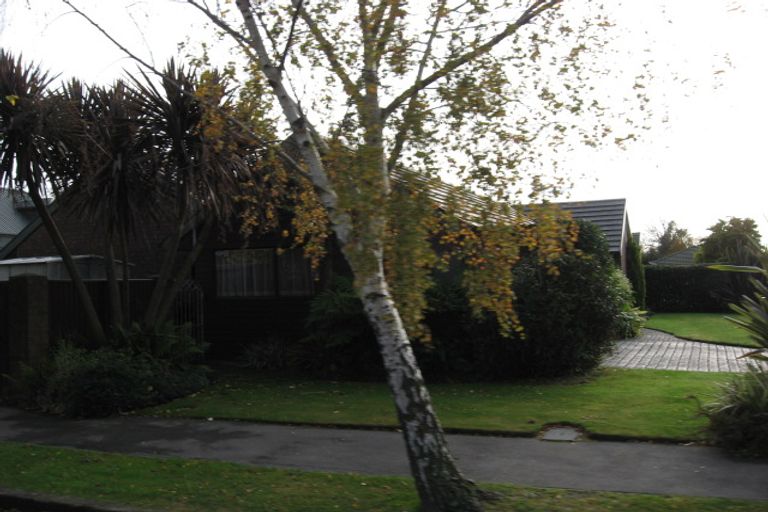 Photo of property in 28 Leander Street, Northcote, Christchurch, 8052