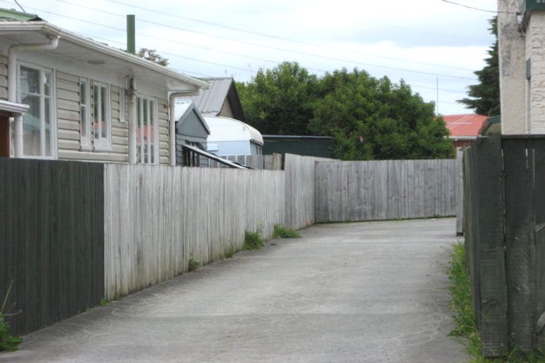 Photo of property in 7 Station Road, Takanini, 2112