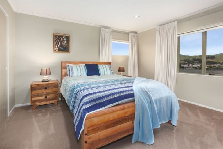 Photo of property in 113 Te Puia Drive, Aotea, Porirua, 5024