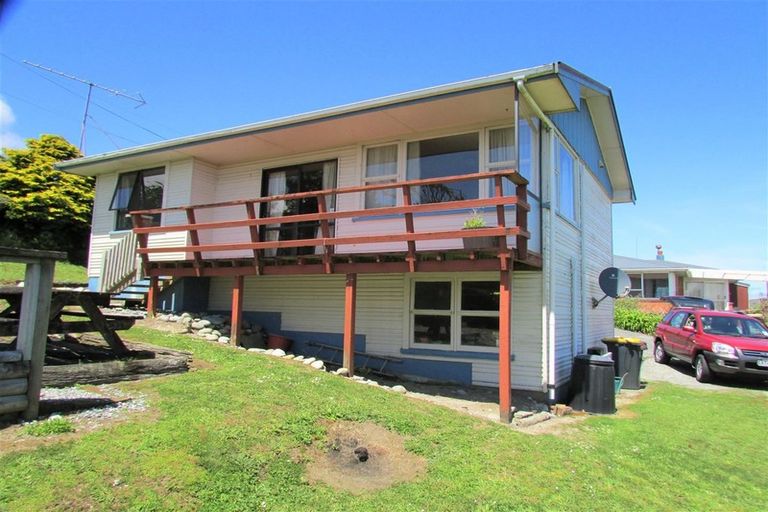 Photo of property in 178 Main South Road, Karoro, Greymouth, 7805