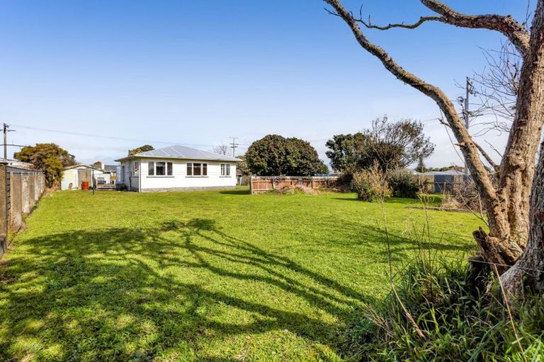 Photo of property in 21 Kapuni Street, Manaia, 4612