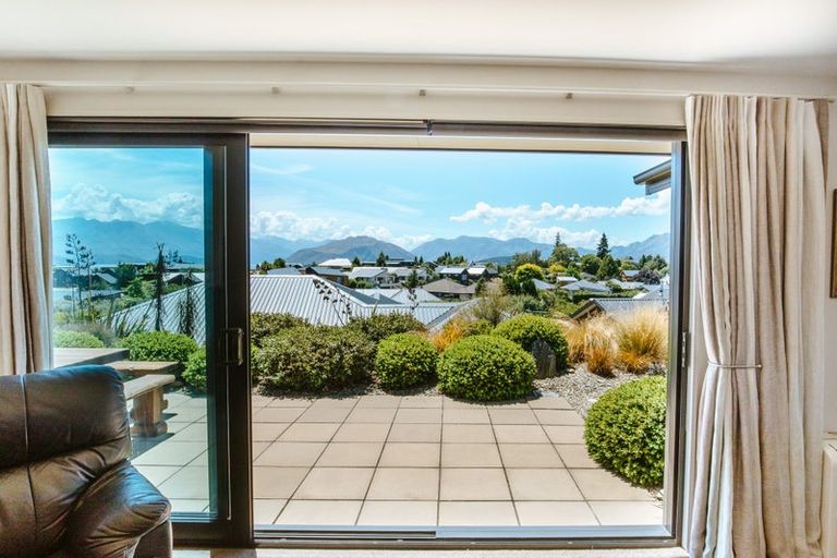 Photo of property in 62 West Meadows Drive, Wanaka, 9305